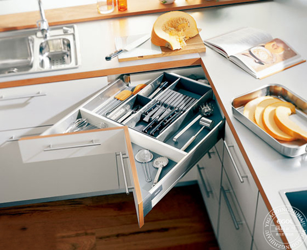  廚房小，定制櫥柜怎么設(shè)計(jì)才能省空間？