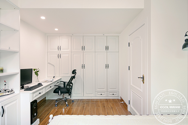 68m²“迷你房”巧妙加入衣帽間設計,到底能有多驚艷?