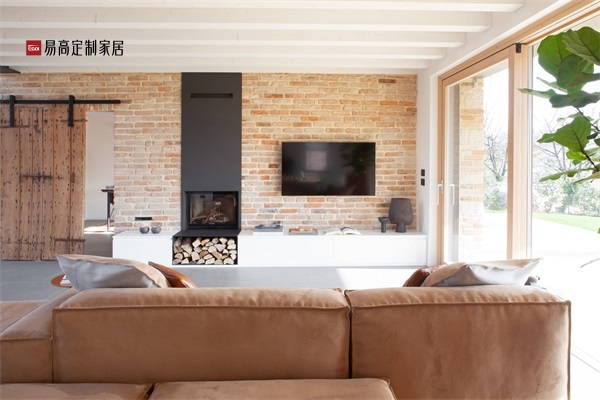 定制柜體家具要留心哪些方面?